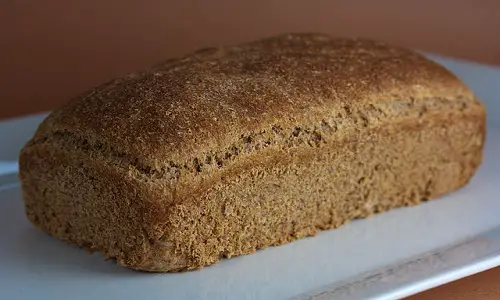 640px-Vegan_Flourless_Sprouted_Wheat_Bread_(4106860877)